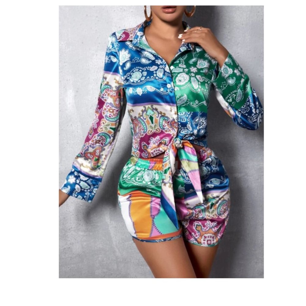 X-Large (sz12)  Paisley Print Two Piece Set Satin Blouse and Shorts